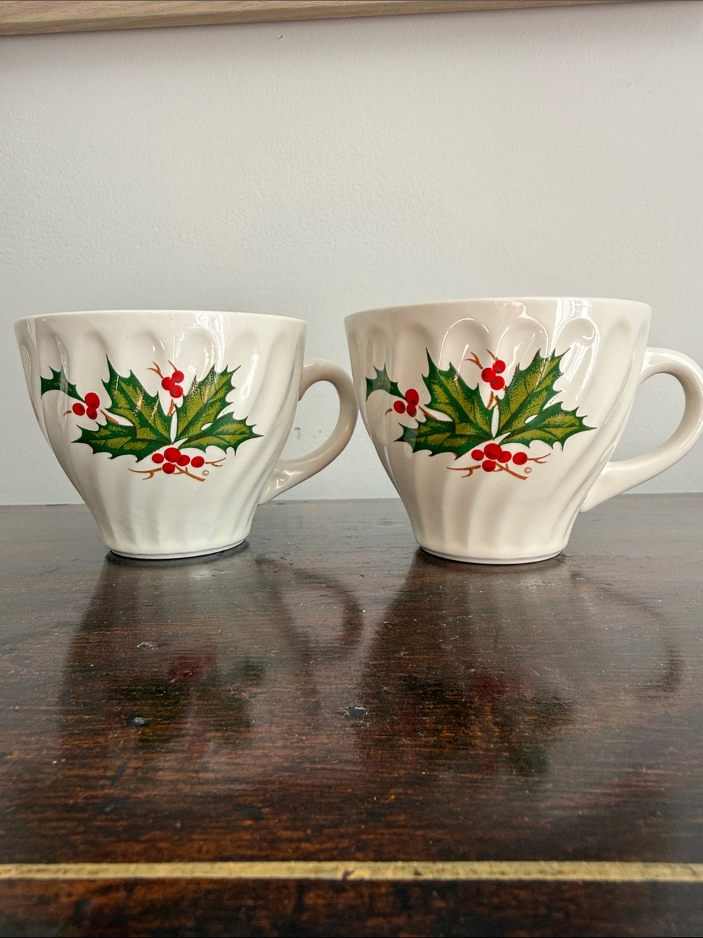 SCIO of Japan Holiday Holly Ceramic Mugs - Set of 2